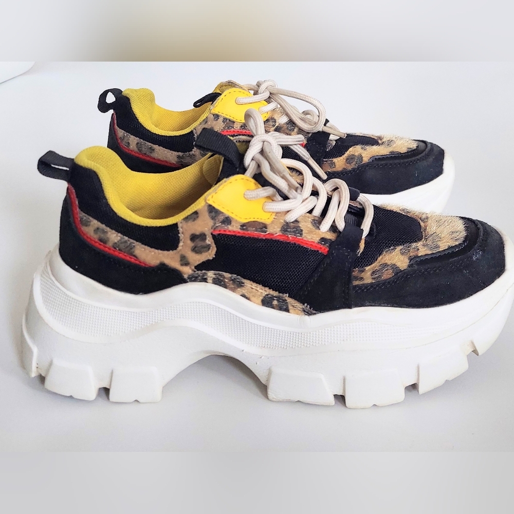 Berness Women’s Size 7 Leopard Print Platform Sneakers - Picture 6 of 8